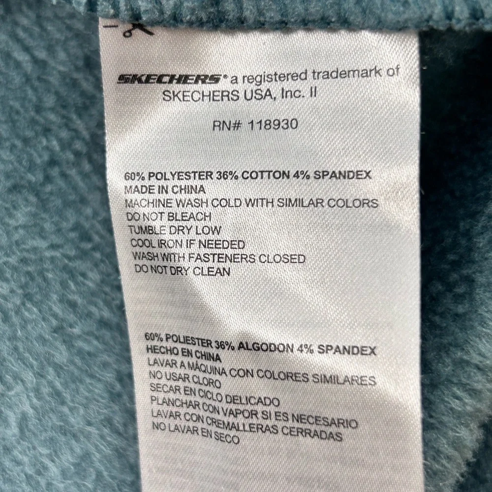 Skechers Blue Fleece Zip Up Jacket Women’s Medium Cozy Athleisure Graphic Back